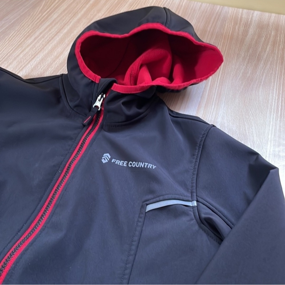 Free County Jacket - Picture 2 of 6